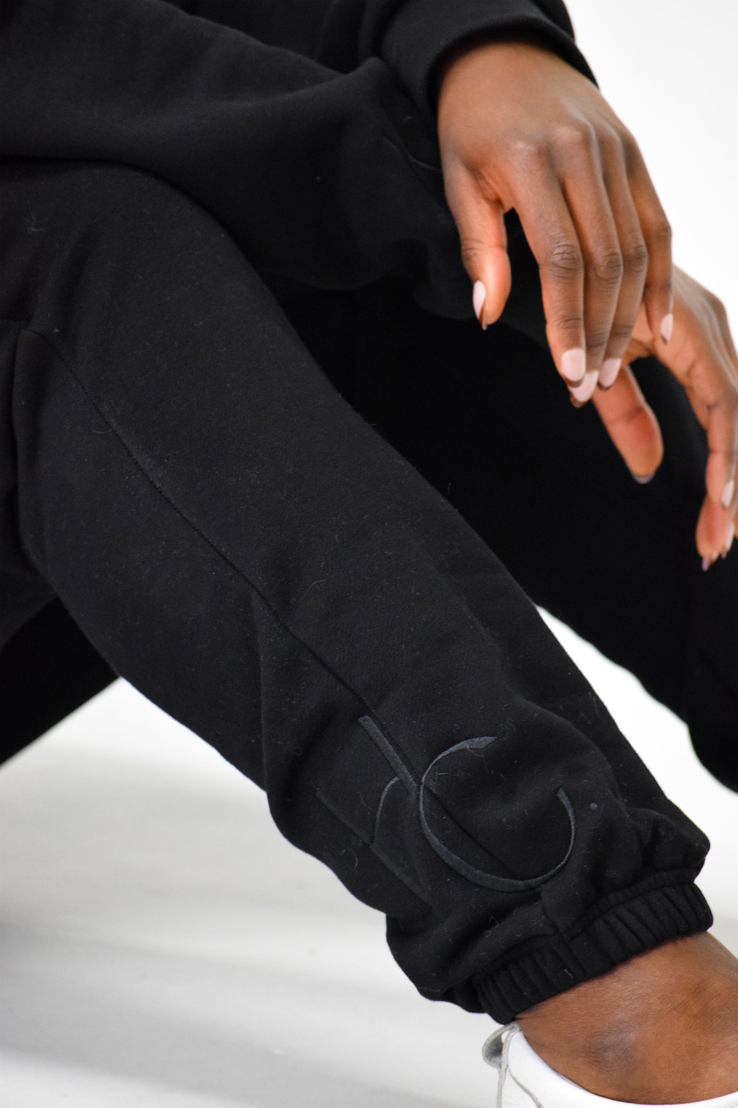 TAZ COLLECTION SWEATS